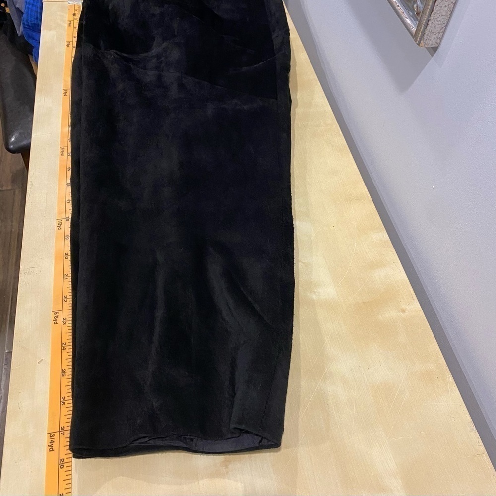 Danier • vintage black suede tapered trousers - Picture 11 of 11